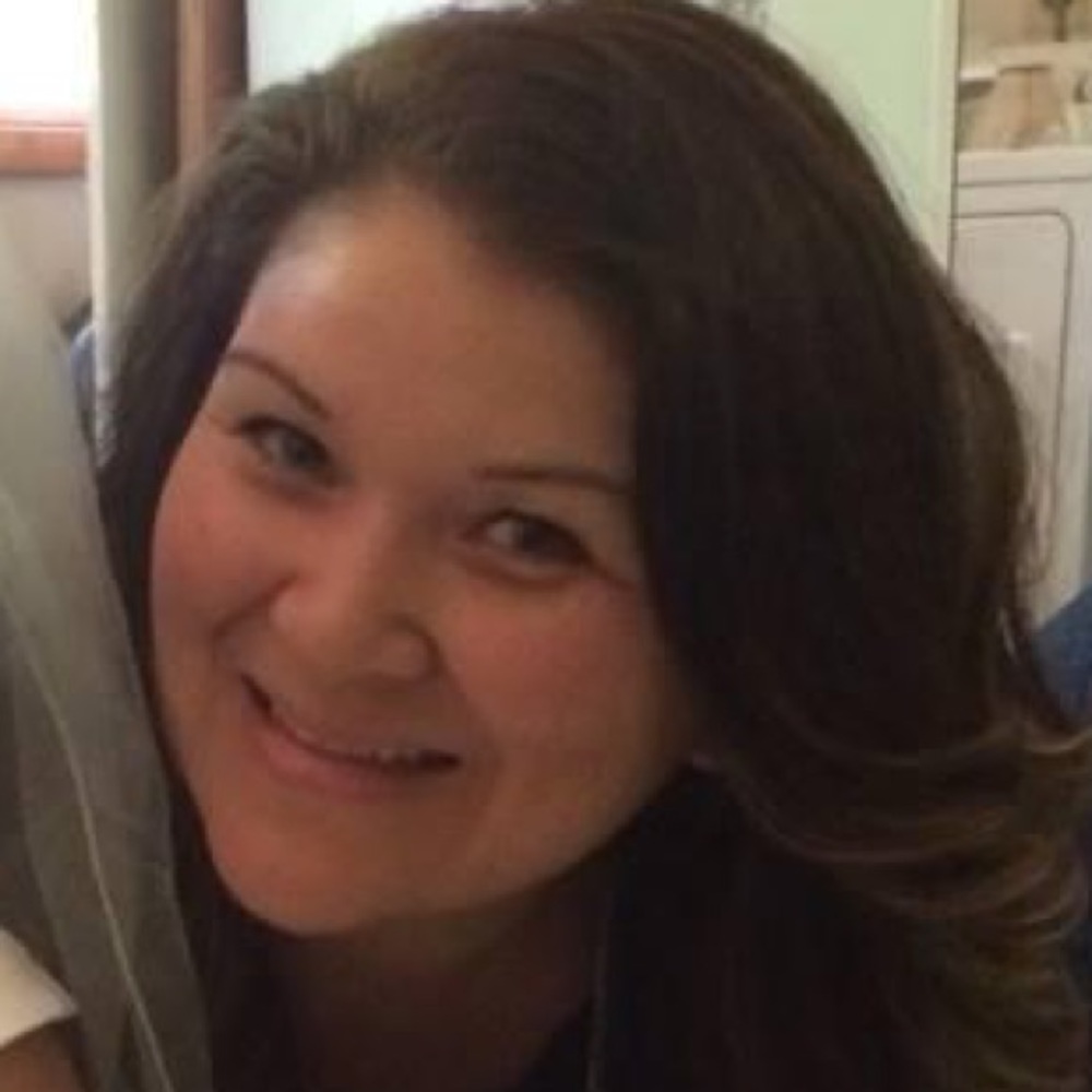 Meet your Posher, Claudia